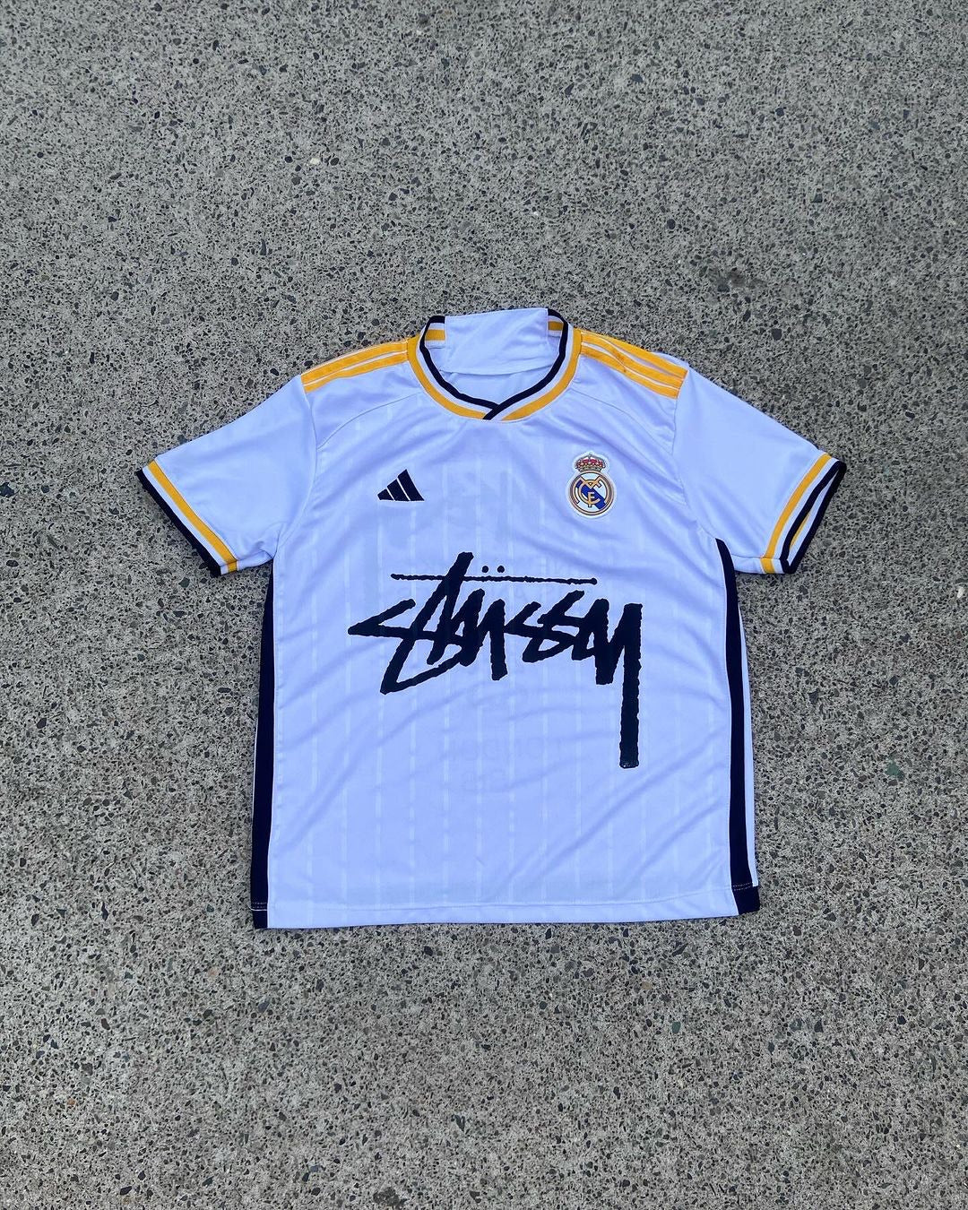 FREE STÜSSY JERSEY