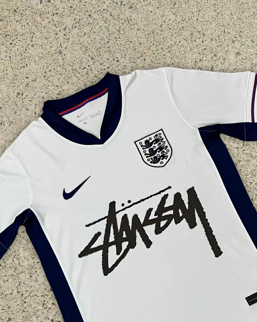 STÜSSY X “ENGLAND” JERSEY - WHITE